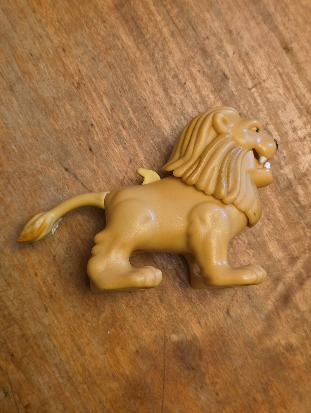 Fisher Pirce Imaginext Castle Lion Figure Chomping Action 4"